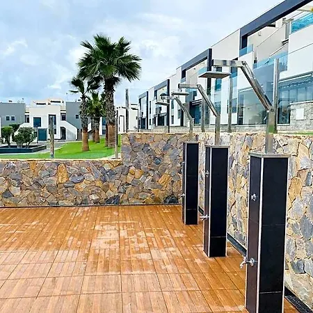 Hotel Oasis 5*